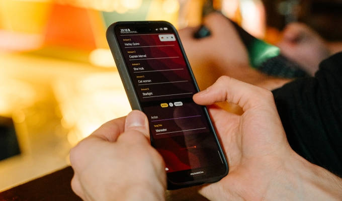 Free-text round: answers are typed in, not picked from a list